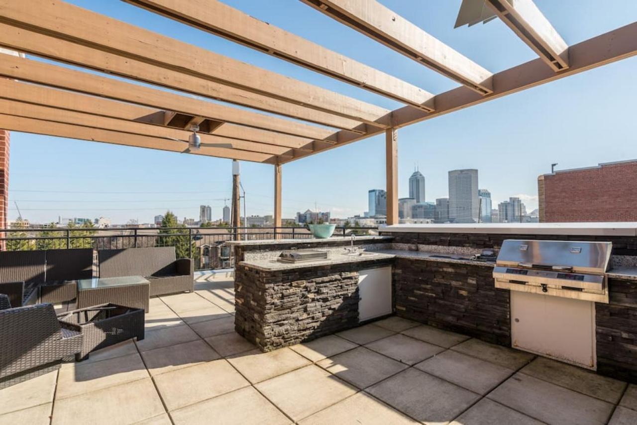 Private Bedroom Downtown Indy - Shared Индианаполис Екстериор снимка